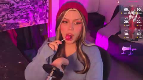 swag_hoe_ online show from August 7, 6:59 am