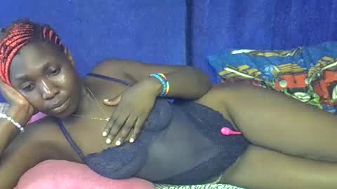 Snapshot of swagg_rasta chatting on April 16, 8:37 am swagg rasta online show from April 16, 8:37 am