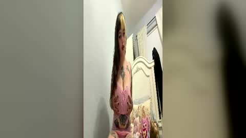 swagkitten online show from June 30, 3:40 am