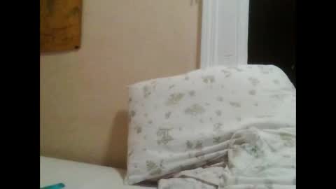 Snapshot of swallowfordaddi chatting on December 15, 1:35 am swallowfordaddi online show from December 15, 1:35 am