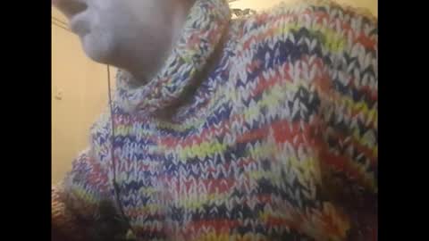 Snapshot of sweaterboy666 chatting on October 29, 4:04 am sweaterboy666 online show from October 29, 4:04 am