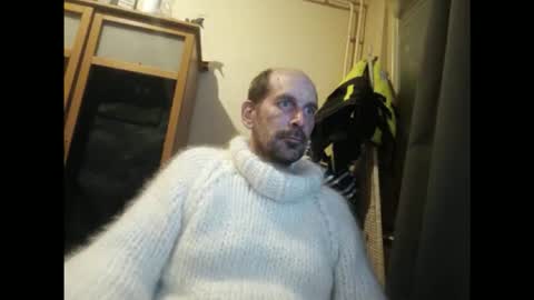 sweaterboy666 online show from February 4, 11:53 pm