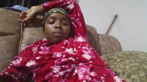 Snapshot of sweerie20 chatting on December 16, 8:25 pm sweerie20 online show from December 16, 8:25 pm