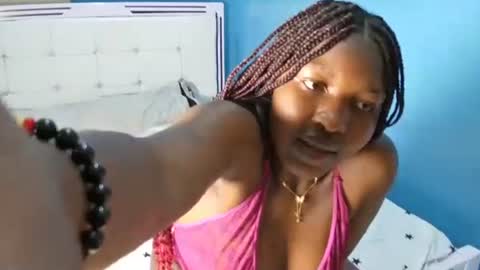 sweesherly online show from January 8, 8:00 pm