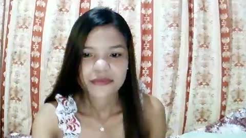 Snapshot of sweet01pinay chatting on May 12, 1:19 pm sweet01pinay online show from May 12, 1:19 pm