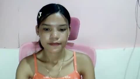 Snapshot of sweet01pinay chatting on May 21, 2:57 pm sweet01pinay online show from May 21, 2:57 pm