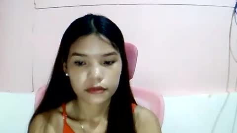 Snapshot of sweet01pinay chatting on May 22, 1:17 pm sweet01pinay online show from May 22, 1:17 pm