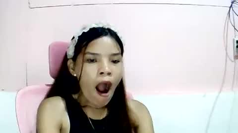 Snapshot of sweet01pinay chatting on May 23, 1:59 pm sweet01pinay online show from May 23, 1:59 pm