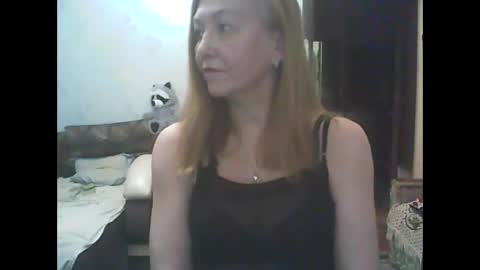 Snapshot of sweet4blonde67 chatting on November 11, 8:47 am sweet4blonde67 online show from November 11, 8:47 am