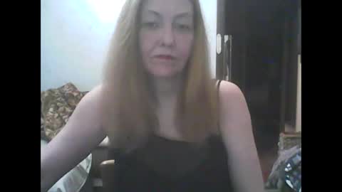Snapshot of sweet4blonde67 chatting on December 3, 12:14 pm sweet4blonde67 online show from December 3, 12:14 pm