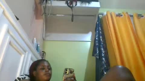 sweet52537 online show from February 8, 8:01 pm