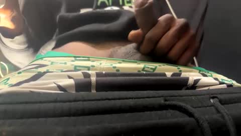 Snapshot of sweet955431 chatting on February 13, 8:05 pm KERRY J JONES online show from February 13, 8:05 pm