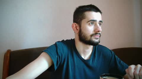 Snapshot of sweet__daddy8 chatting on December 29, 6:24 am BredEmiliya online show from December 29, 6:24 am