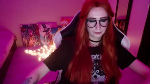 Snapshot of sweet_alica15 chatting on May 16, 6:17 pm Alice online show from May 16, 6:17 pm