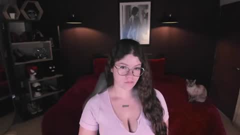 Snapshot of sweet_alicee__ chatting on June 14, 12:07 pm Alice online show from June 14, 12:07 pm