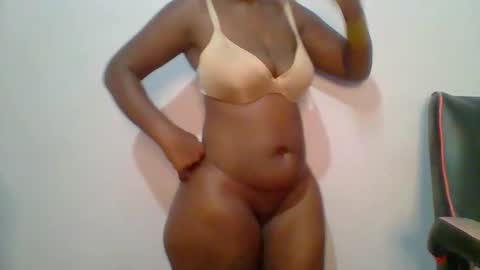 Snapshot of sweet_arianna_ chatting on February 14, 7:54 pm timaya online show from February 14, 7:54 pm