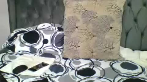 Snapshot of sweet_blackberry93 chatting on June 23, 11:30 am bella online show from June 23, 11:30 am