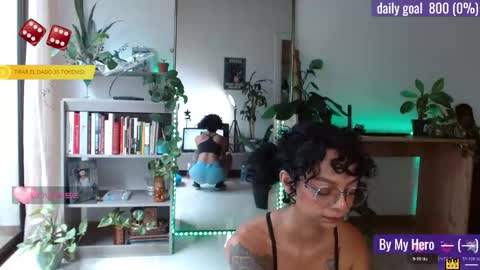 Tutti  online show from March 30, 5:36 pm
