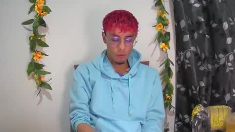 Snapshot of sweet_boy2224 chatting on November 14, 10:40 pm sweet_boy2224 online show from November 14, 10:40 pm