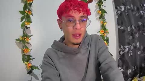 Snapshot of sweet_boy2224 chatting on November 29, 5:16 pm sweet_boy2224 online show from November 29, 5:16 pm