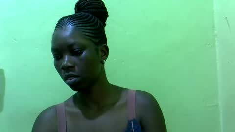 sweet_cherie1 online show from May 31, 5:26 am