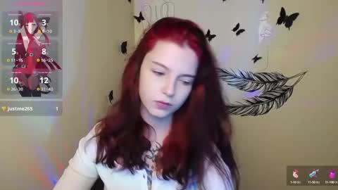 Snapshot of sweet_cherryg chatting on December 16, 1:22 pm Ivy online show from December 16, 1:22 pm