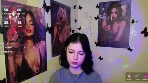 Snapshot of sweet_cherryg chatting on March 11, 5:13 pm Ivy online show from March 11, 5:13 pm