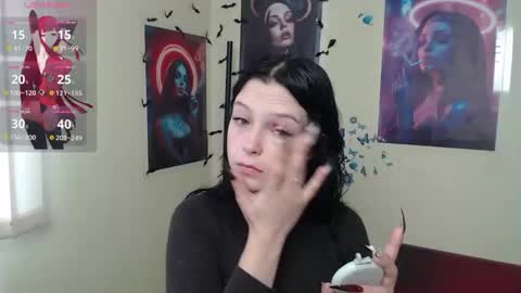 Snapshot of sweet_cherryg chatting on September 17, 10:06 am Ivy online show from September 17, 10:06 am