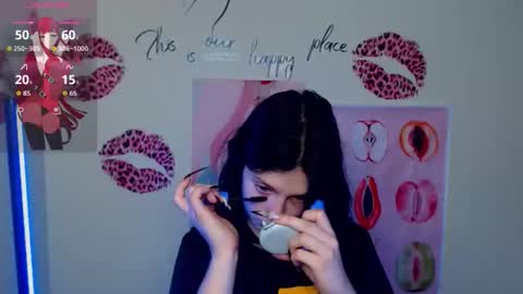 Snapshot of sweet_cherryg chatting on September 29, 6:07 am Ivy online show from September 29, 6:07 am