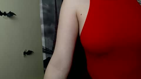 Ivy online show from May 29, 12:14 pm