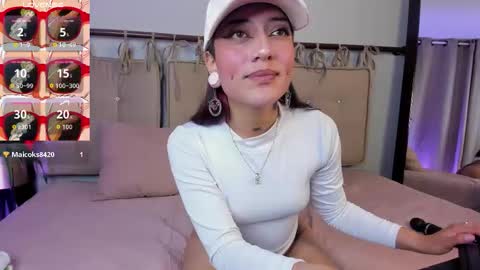 Snapshot of sweet_cleo__ chatting on October 20, 9:26 pm Cleo online show from October 20, 9:26 pm
