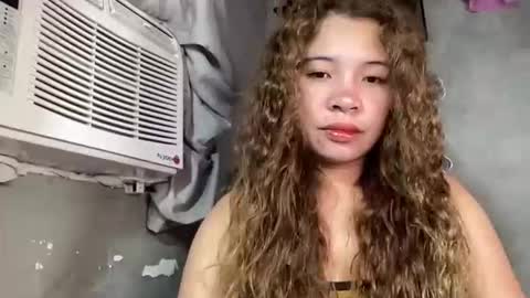 Snapshot of sweet_daisy04 chatting on April 26, 10:18 pm Daisy online show from April 26, 10:18 pm