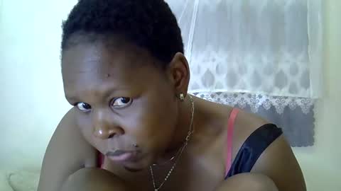 sweet_dori33 online show from April 15, 8:09 pm