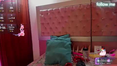 Snapshot of sweet_emmili chatting on February 10, 11:47 am emmili online show from February 10, 11:47 am
