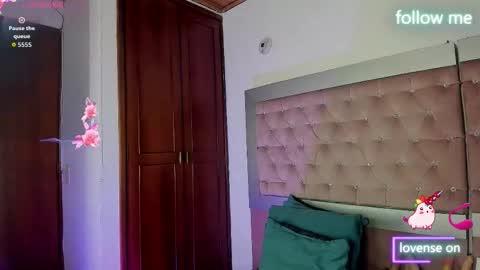 Snapshot of sweet_emmili chatting on March 17, 12:08 pm emmili online show from March 17, 12:08 pm