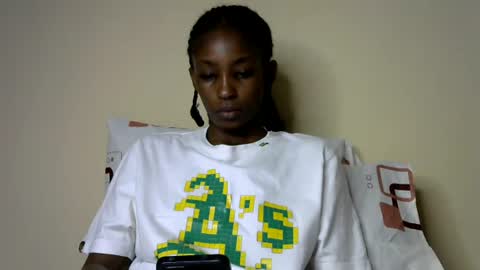 Snapshot of sweet_freaky chatting on July 5, 12:12 pm sweet_freaky online show from July 5, 12:12 pm