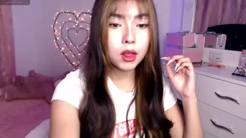 Hannah online show from April 13, 3:01 am