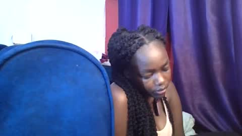 Snapshot of sweet_hennessey chatting on May 14, 5:03 am sweet_hennessey online show from May 14, 5:03 am