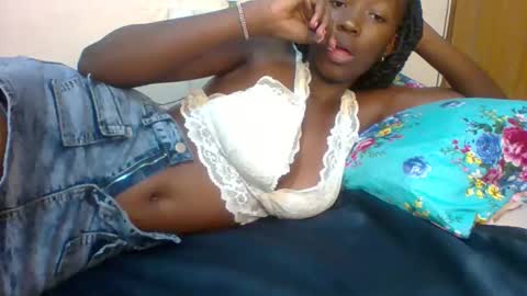 Snapshot of sweet_kcandy chatting on May 9, 9:09 pm Sweet KCandy online show from May 9, 9:09 pm