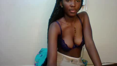 Snapshot of sweet_kcandy chatting on May 26, 2:46 pm Sweet KCandy online show from May 26, 2:46 pm