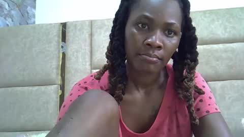 Snapshot of sweet_lady020 chatting on October 28, 10:30 am sweet_lady020 online show from October 28, 10:30 am