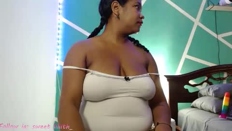 sweet-lilith online show from February 16, 2:35 pm