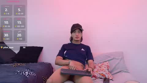 Mia online show from May 25, 12:00 pm
