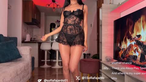 Snapshot of sweet_littleee chatting on February 1, 1:26 am free private online show from February 1, 1:26 am