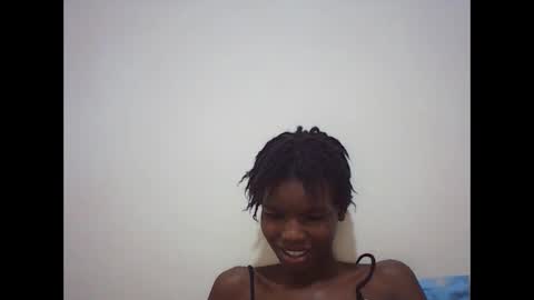 Snapshot of sweet_liz6510 chatting on May 16, 11:03 pm Liz online show from May 16, 11:03 pm