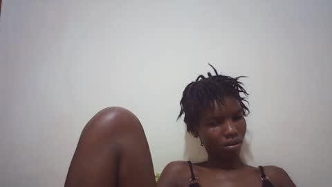 Snapshot of sweet_liz6510 chatting on May 17, 11:06 am Liz online show from May 17, 11:06 am