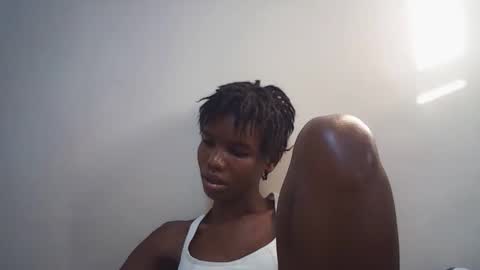 Snapshot of sweet_liz6510 chatting on May 20, 2:23 pm Liz online show from May 20, 2:23 pm