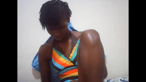 Snapshot of sweet_liz6510 chatting on June 7, 12:53 pm Liz online show from June 7, 12:53 pm