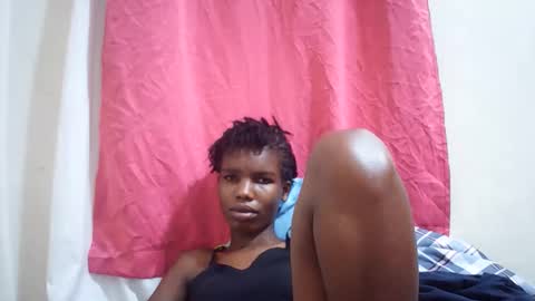 Snapshot of sweet_liz6510 chatting on June 11, 7:23 pm Liz online show from June 11, 7:23 pm