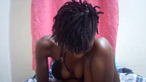 Snapshot of sweet_liz6510 chatting on June 13, 5:55 pm Liz online show from June 13, 5:55 pm